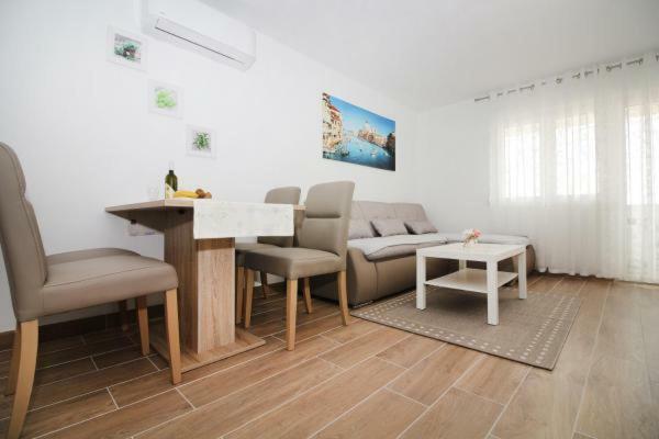 Mara Appartement Rogoznica  Buitenkant foto
