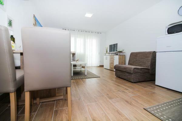 Mara Appartement Rogoznica  Buitenkant foto