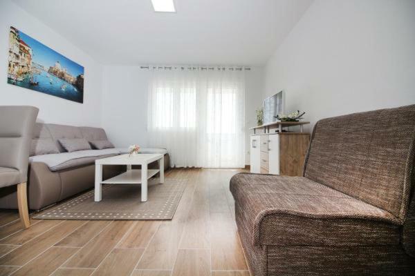 Mara Appartement Rogoznica  Buitenkant foto